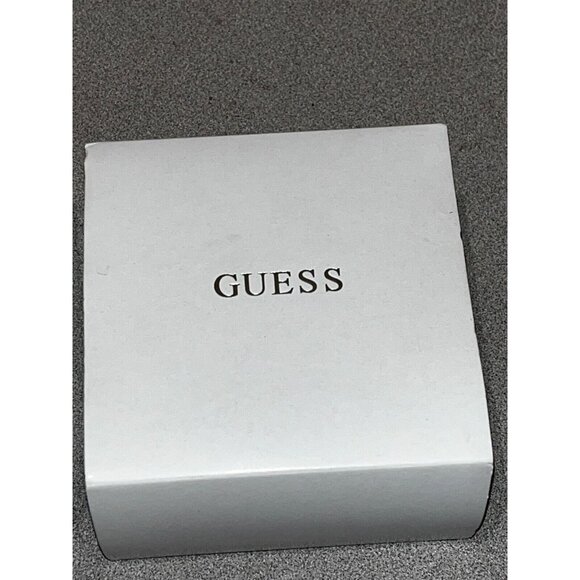 NEW GUESS SILVER TONE BLACK Leather BAND RECTANGLE WHITE DIAL WATCH in box main image 7